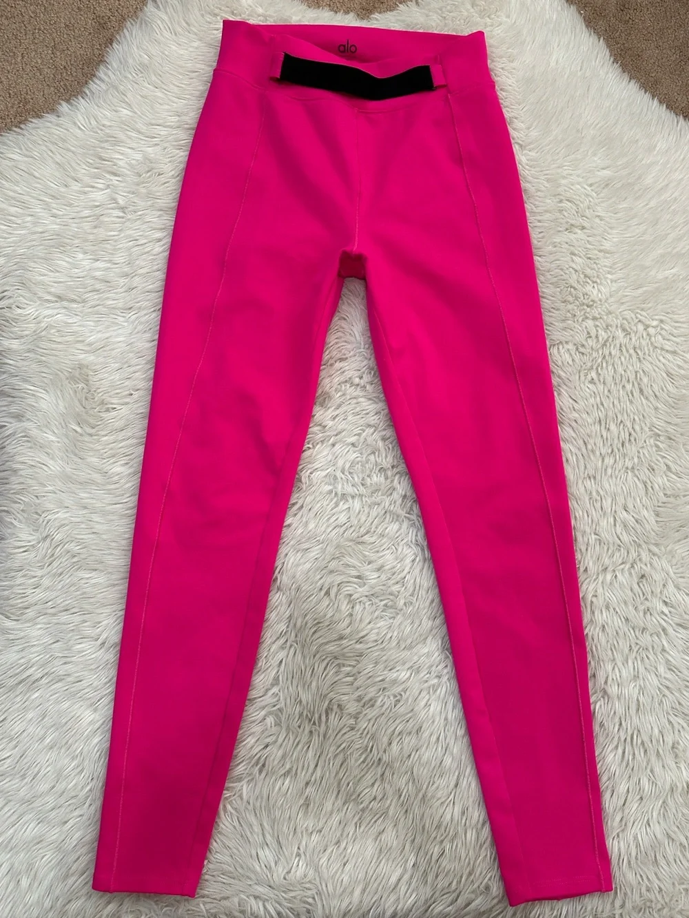 ALO Yoga Hot Pink Visionary sports bra & Matching Visionary legging